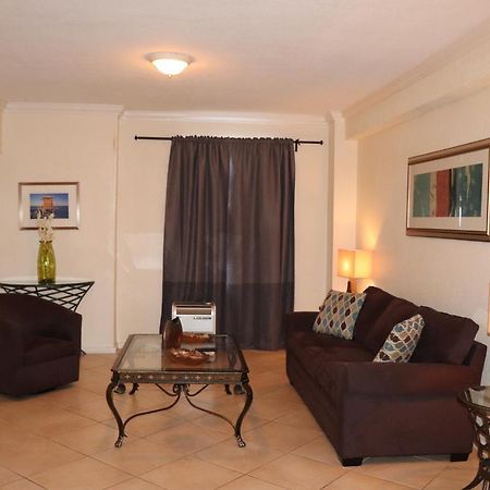 On Hollywood Beach - Affordable Two Bedrooms Sleeps 6 With Two Bathrooms Dania Beach Luaran gambar