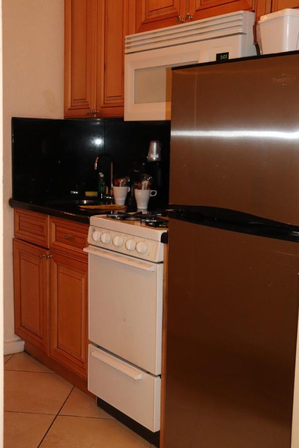 On Hollywood Beach - Affordable Two Bedrooms Sleeps 6 With Two Bathrooms Dania Beach Luaran gambar