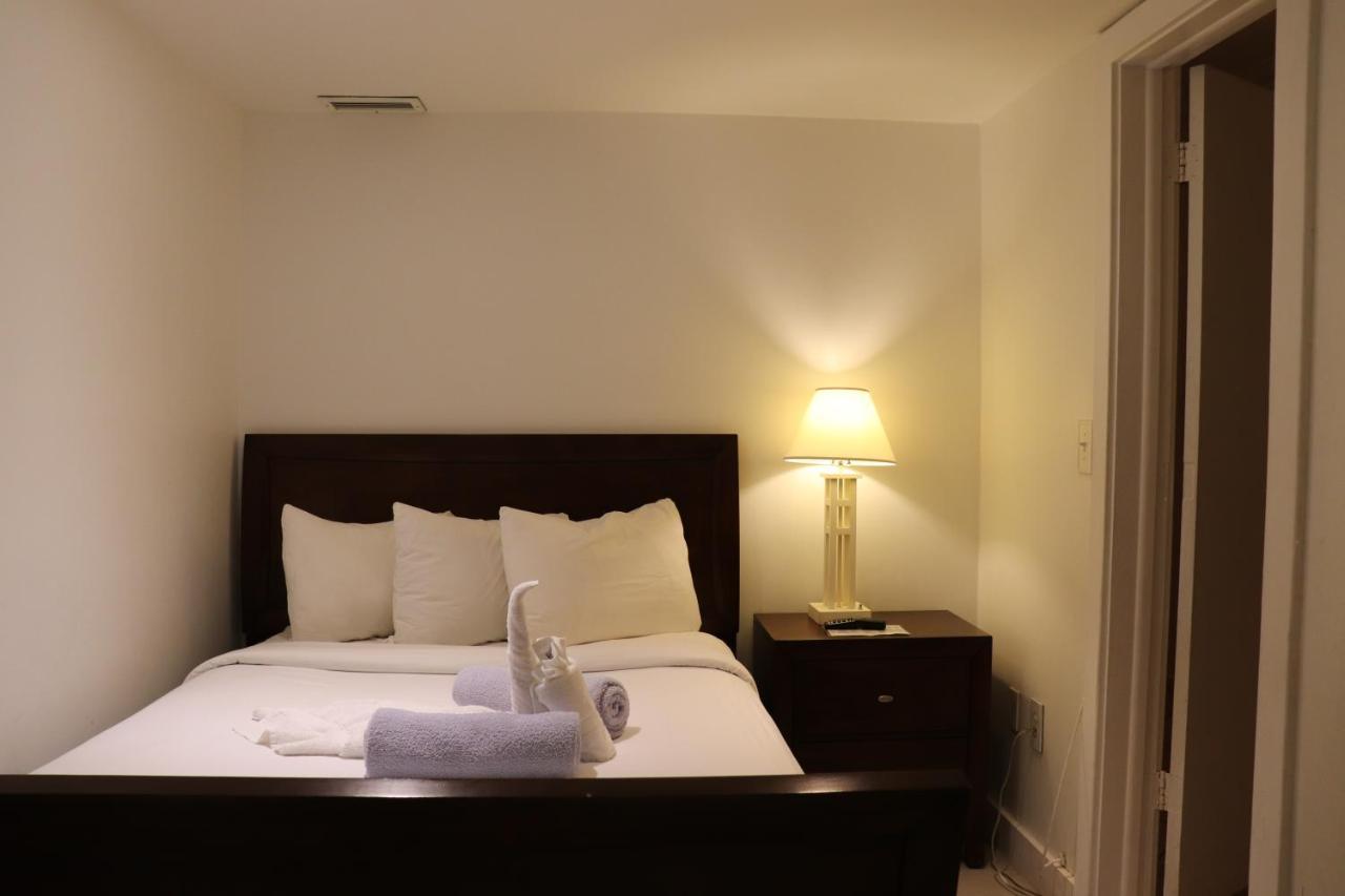 On Hollywood Beach - Affordable Two Bedrooms Sleeps 6 With Two Bathrooms Dania Beach Luaran gambar