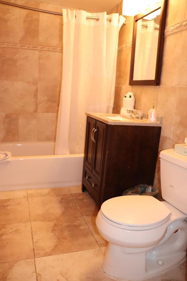 On Hollywood Beach - Affordable Two Bedrooms Sleeps 6 With Two Bathrooms Dania Beach Luaran gambar