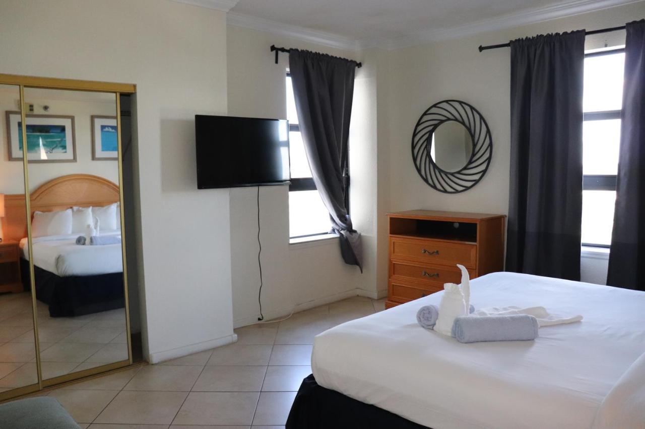 On Hollywood Beach - Affordable Two Bedrooms Sleeps 6 With Two Bathrooms Dania Beach Luaran gambar